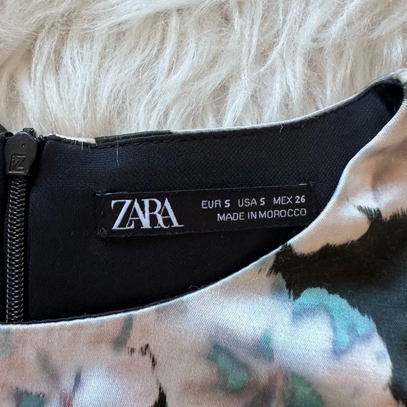 Zara flower dress - Picture 2 of 2